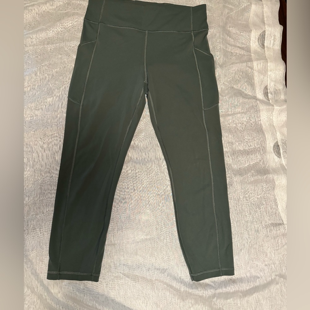Lululemon Athletica high-rise Invigorate Leggings 7/8 (25”)